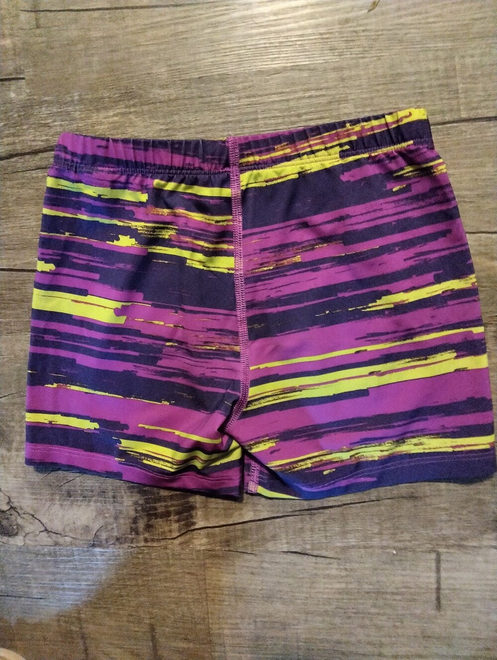 Girl's Reebok Shorts - Picture 3 of 3